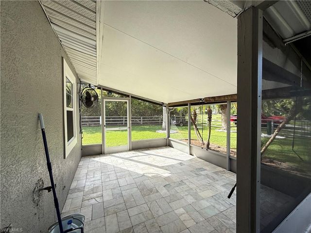 327 Montgomery AVE, Fort Myers, FL 33905