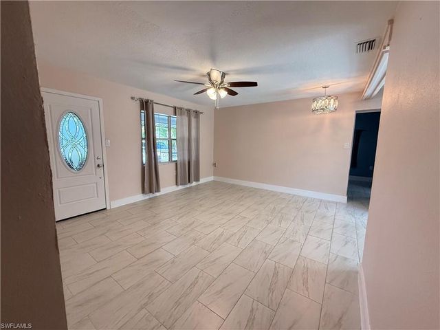 327 Montgomery AVE, Fort Myers, FL 33905