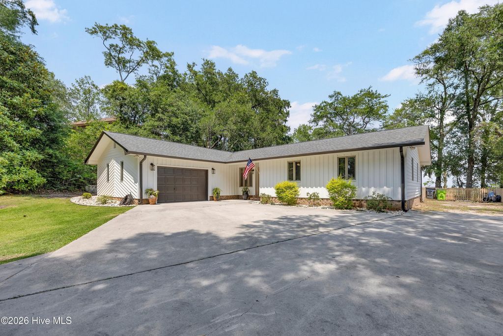 126 Belvedere Court, Leland, NC 28451