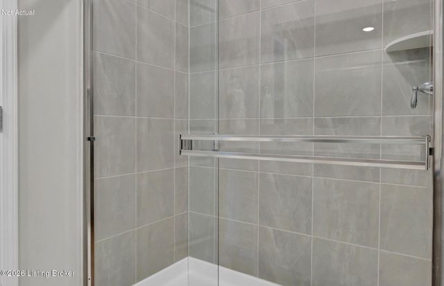 16935 Aiken Ridge Cir, Louisville, KY 40245