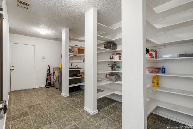 11053 Cedar Park, San Antonio, TX 78249