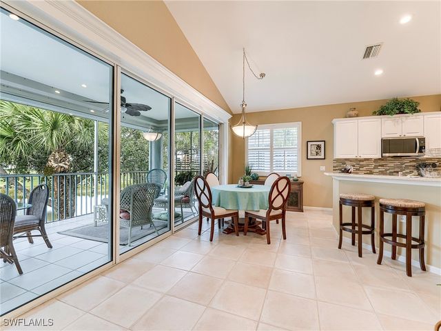 10402 Autumn Breeze DR 202, Estero, FL 34135