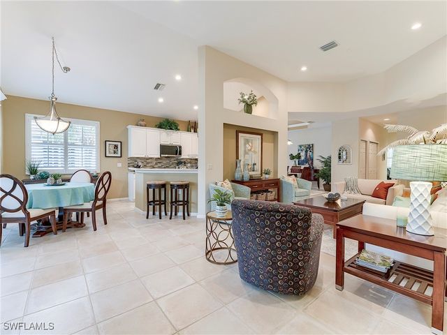 10402 Autumn Breeze DR 202, Estero, FL 34135