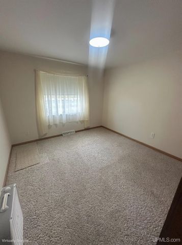 8804 County 416 J Road, Cornell, MI 49818