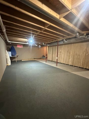 8804 County 416 J Road, Cornell, MI 49818