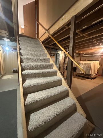 8804 County 416 J Road, Cornell, MI 49818