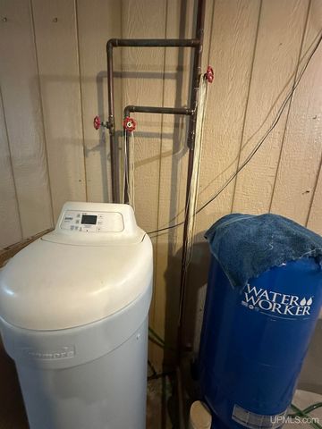 8804 County 416 J Road, Cornell, MI 49818