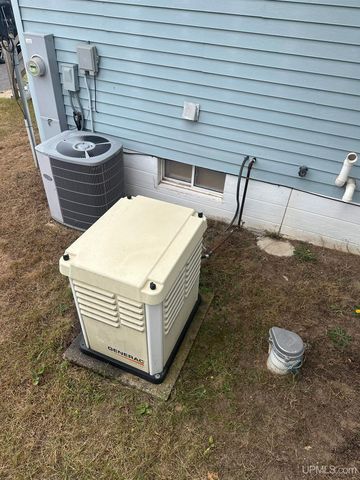 8804 County 416 J Road, Cornell, MI 49818