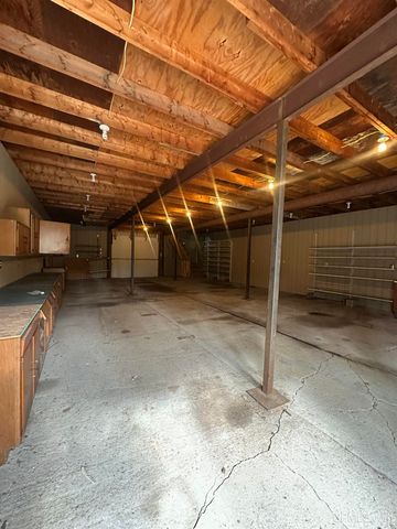 8804 County 416 J Road, Cornell, MI 49818