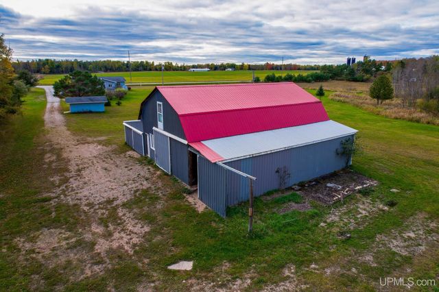 8804 County 416 J Road, Cornell, MI 49818