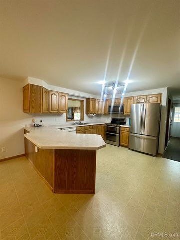 8804 County 416 J Road, Cornell, MI 49818