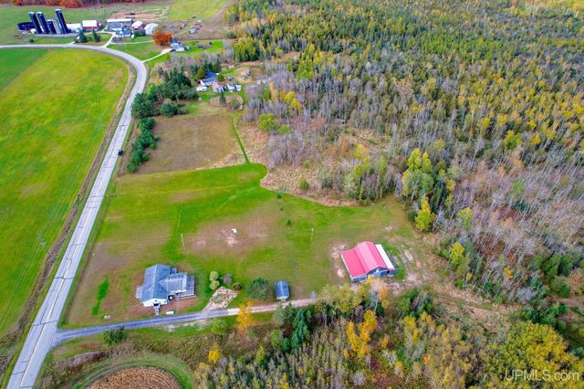 8804 County 416 J Road, Cornell, MI 49818