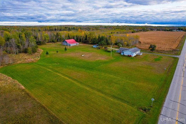 8804 County 416 J Road, Cornell, MI 49818