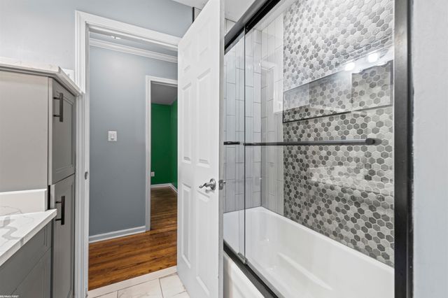 40351 Hamilton Drive, Sterling Heights, MI 48313