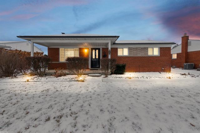 40351 Hamilton Drive, Sterling Heights, MI 48313