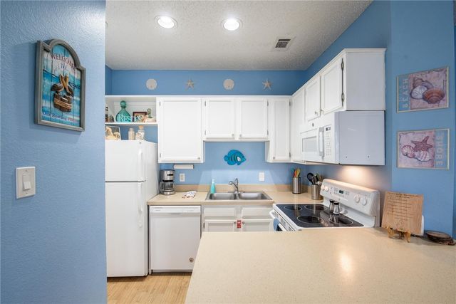 14721 WHITECAP Blvd 180, Corpus Christi, TX 78418