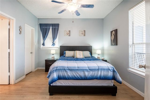 14721 WHITECAP Blvd 180, Corpus Christi, TX 78418