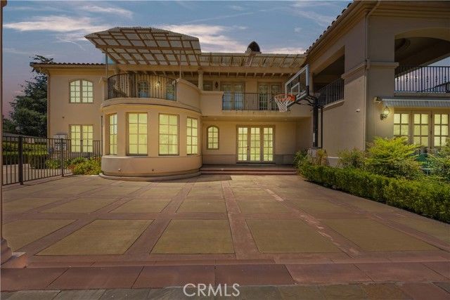 2280 S Oak Knoll Avenue, San Marino, CA 91108