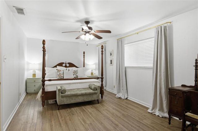 5000 W Saint Charles Ave Avenue, Lake Charles, LA 70605