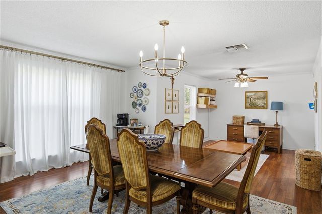 5000 W Saint Charles Ave Avenue, Lake Charles, LA 70605