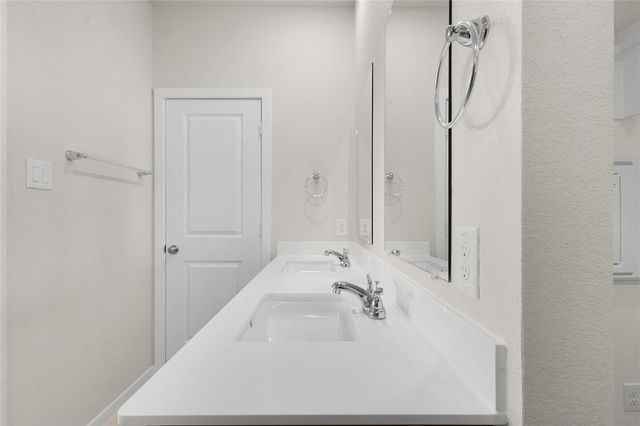 13701 Tucker Hedge PASS, Elgin, TX 78621