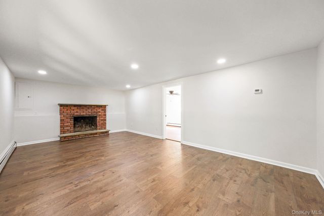 13 Lucky Lane, Washingtonville, NY 10992