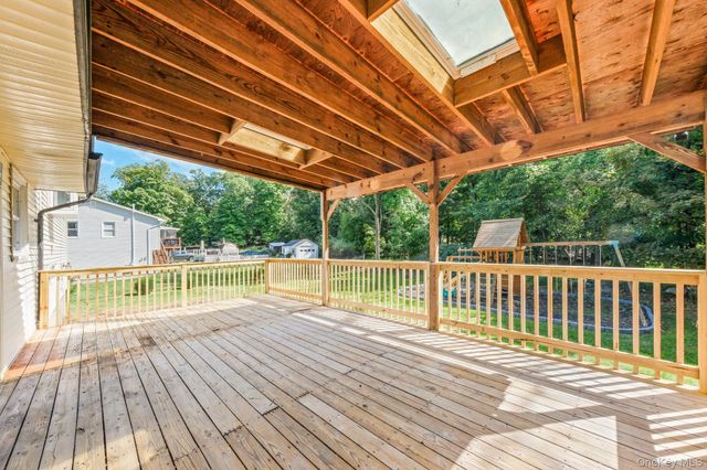 13 Lucky Lane, Washingtonville, NY 10992