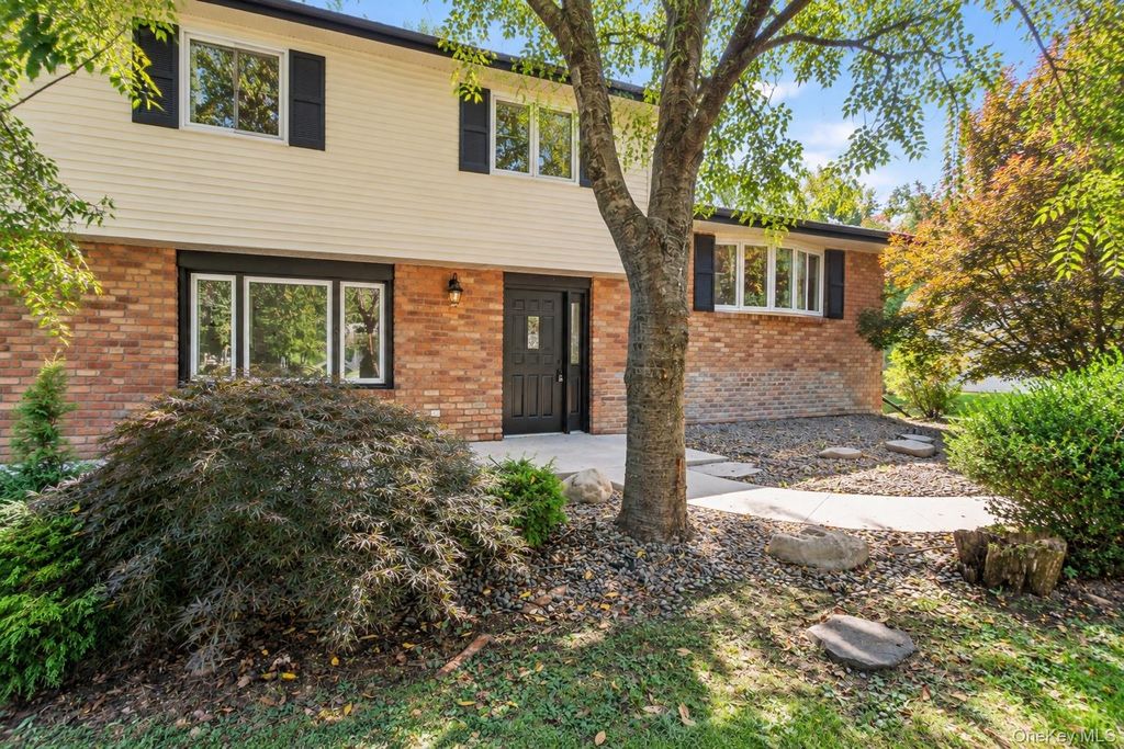 13 Lucky Lane, Washingtonville, NY 10992 — exterior