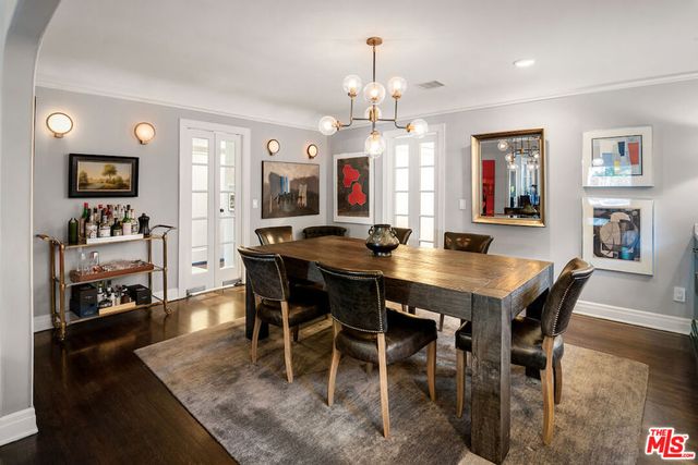 945 S Muirfield Road, Los Angeles, CA 90019