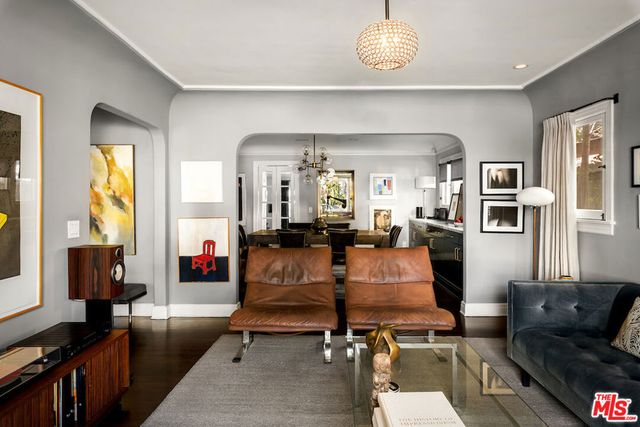 945 S Muirfield Road, Los Angeles, CA 90019