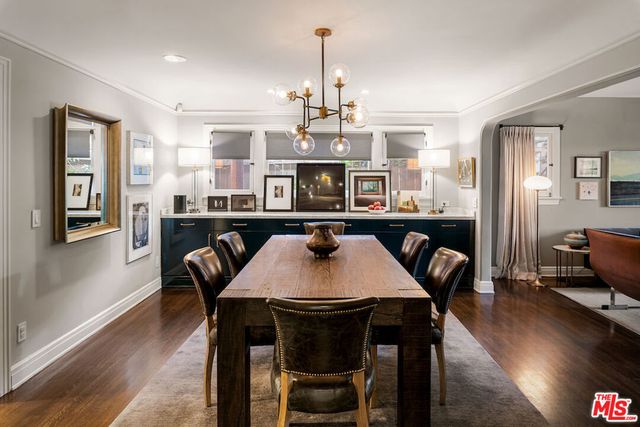 945 S Muirfield Road, Los Angeles, CA 90019