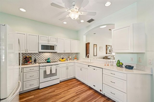 1526 MASENO DRIVE, Venice, FL 34292