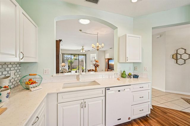 1526 MASENO DRIVE, Venice, FL 34292