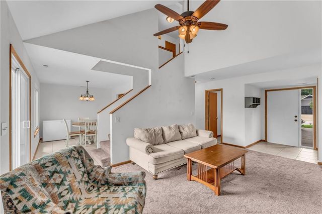 4929 Stoneback Place, Lawrence, KS 66047