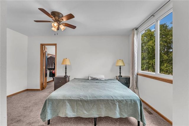 4929 Stoneback Place, Lawrence, KS 66047