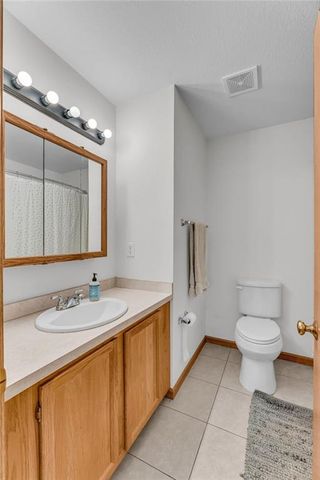 4929 Stoneback Place, Lawrence, KS 66047