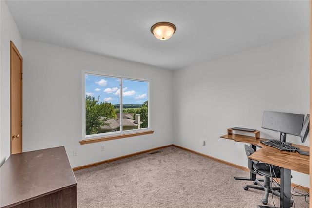 4929 Stoneback Place, Lawrence, KS 66047