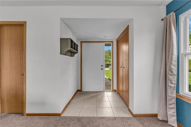 4929 Stoneback Place, Lawrence, KS 66047