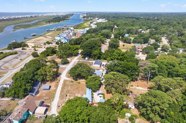 1899 Wm And Odell Gurganus Lane SW, Shallotte, NC 28470