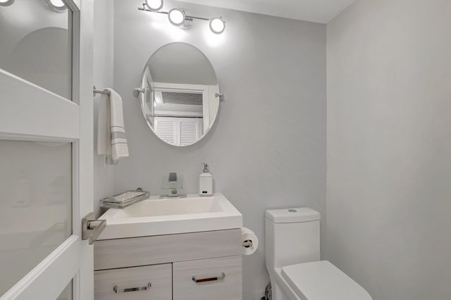 1044 Rexford C, Boca Raton, FL 33434