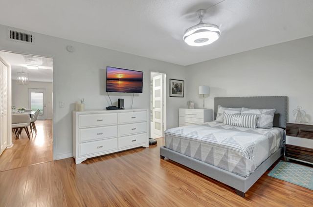 1044 Rexford C, Boca Raton, FL 33434