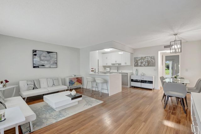 1044 Rexford C, Boca Raton, FL 33434