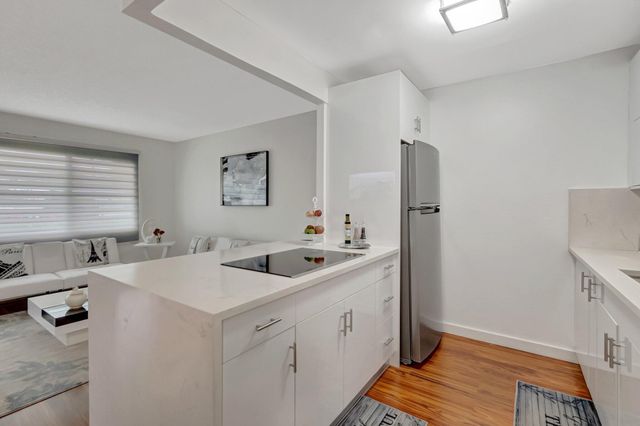 1044 Rexford C, Boca Raton, FL 33434