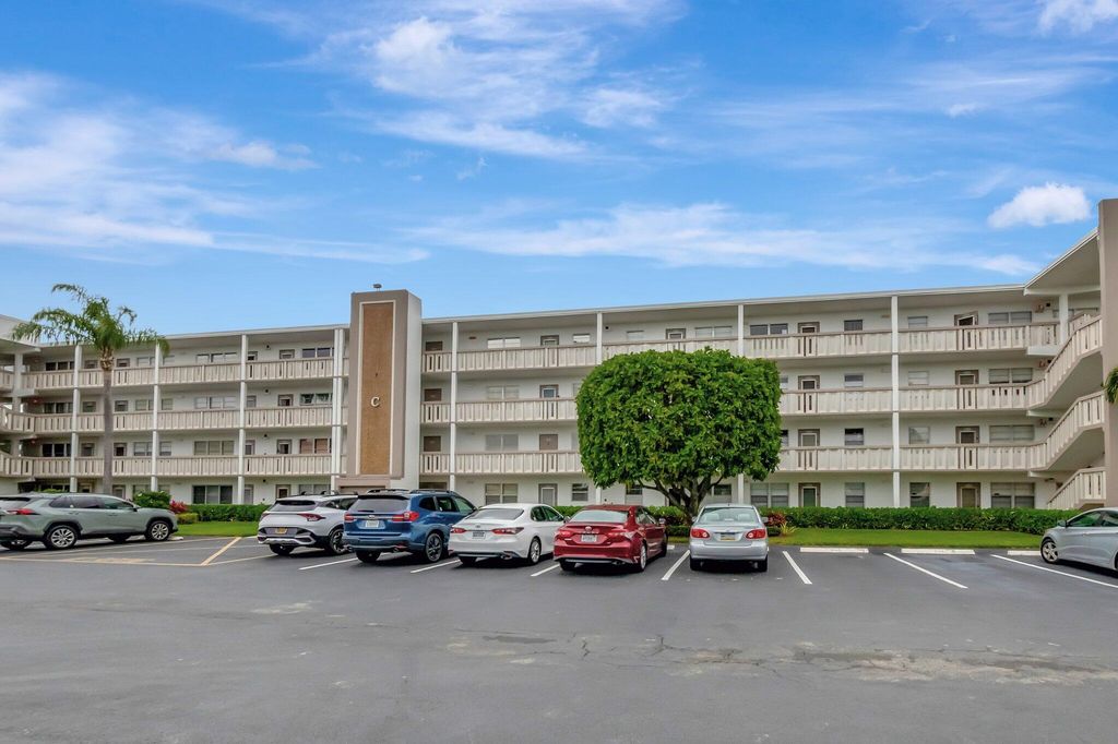 1044 Rexford C, Boca Raton, FL 33434