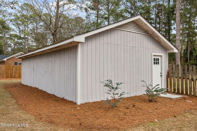 410 Coharie Drive, Clinton, NC 28328