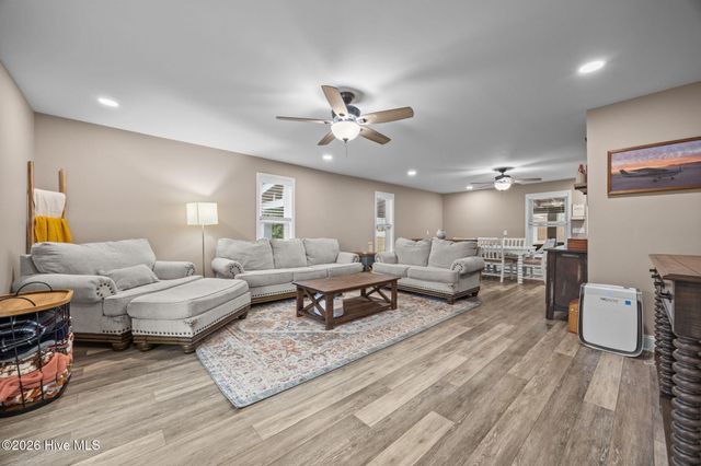 410 Coharie Drive, Clinton, NC 28328