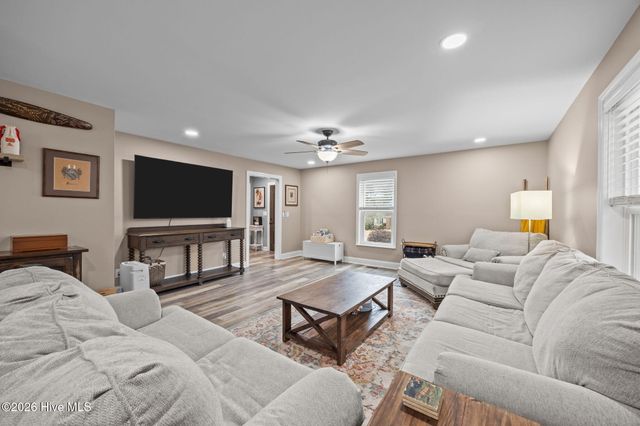 410 Coharie Drive, Clinton, NC 28328