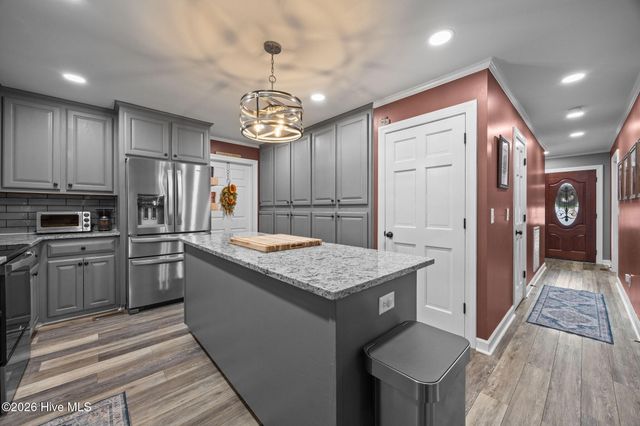 410 Coharie Drive, Clinton, NC 28328