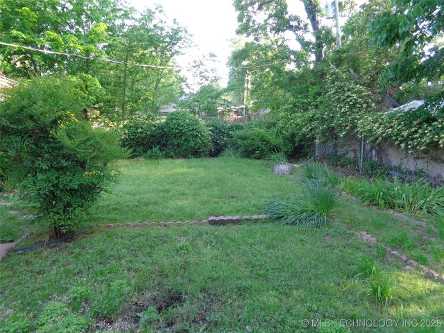 177 Lakeaire Drive, Eufaula, OK 74432