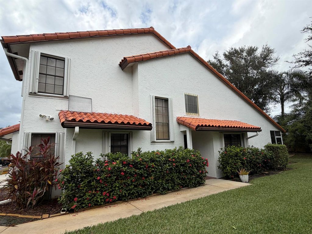 13505 Fountain View Boulevard, Wellington, FL 33414